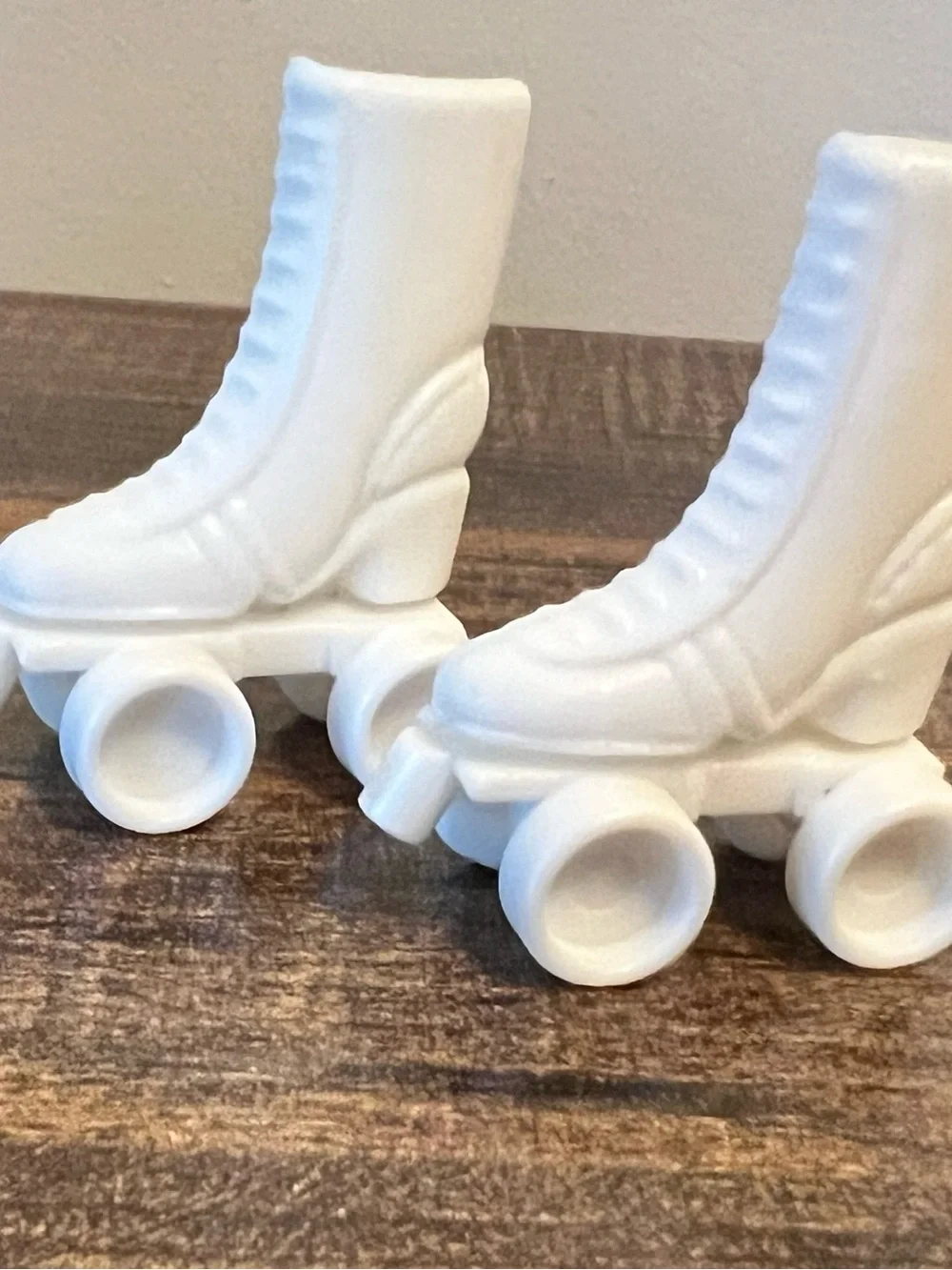 Vintage 1980 Barbie White High Top Roller Skates